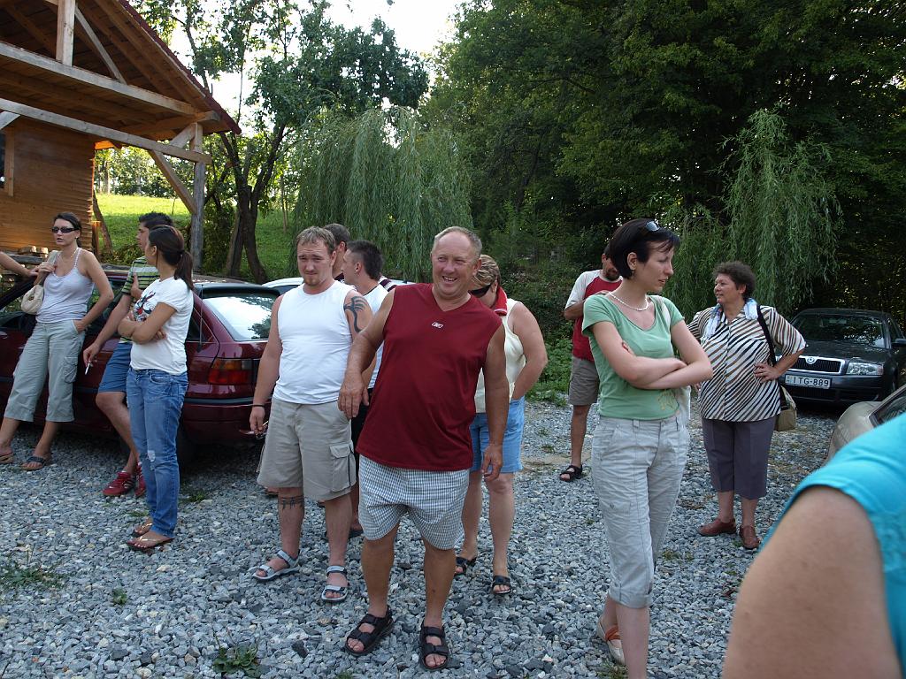 Erdély_2008_41.jpg - ismerkedés a vendéglátókkal, a szállással.
