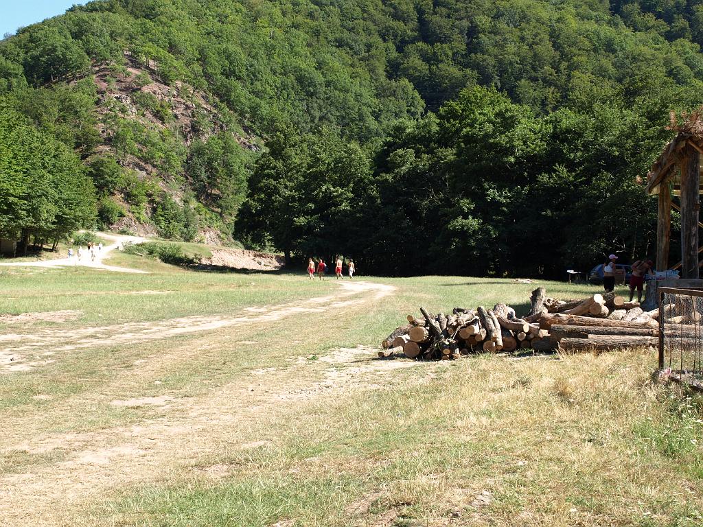 p7240806.jpg - itt még barátságos volt a terep.