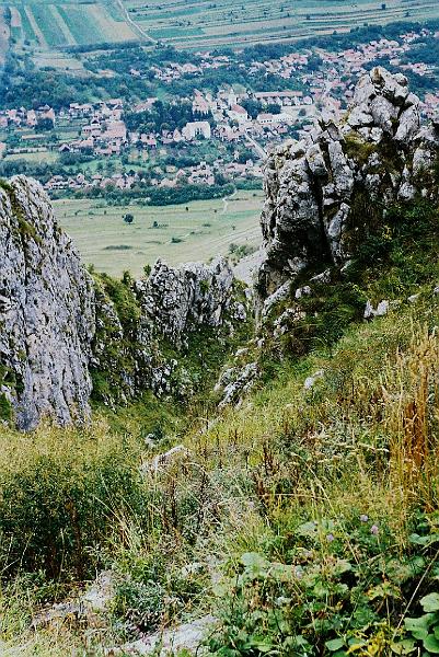 Erdély_2004_10.JPG - Torockó, a Székelykőre menet.