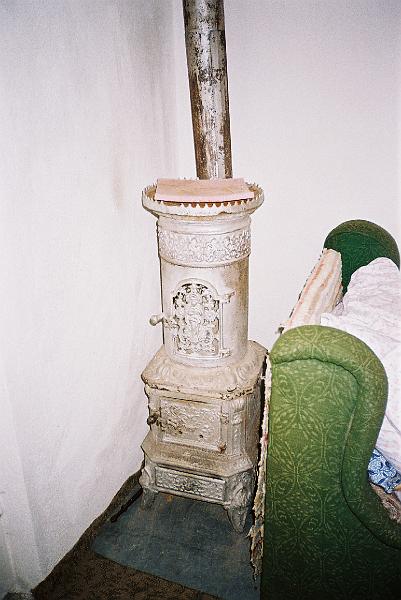 Erdély_2004_69.JPG - Ida néni magánmúzeuma.