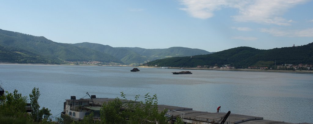 124.JPG - A Duna a Vaskapu felé.