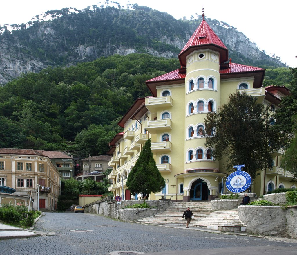 182.JPG - Felújított szálloda, hotel Cerna.