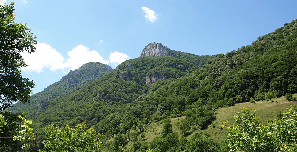 39.jpg - Mégegyszer visszanéztem, valahol a csúcs mellett jártunk.