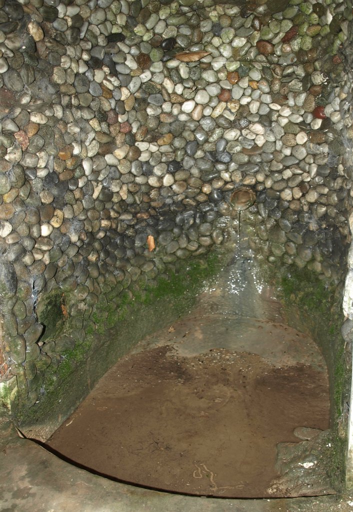 94.JPG - Egy kis forrás. /jóízű hideg vízzel/